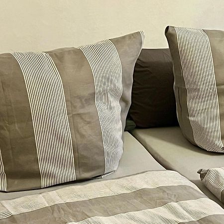 Lichtdurchflutete Grosse Wohnung شفيلم المظهر الخارجي الصورة